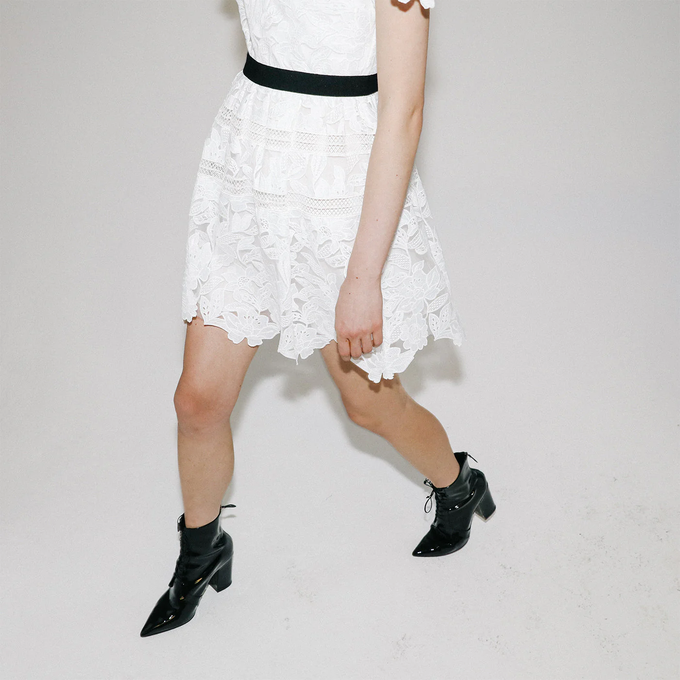 White Leaf Guipure Mini Dress - Image 5